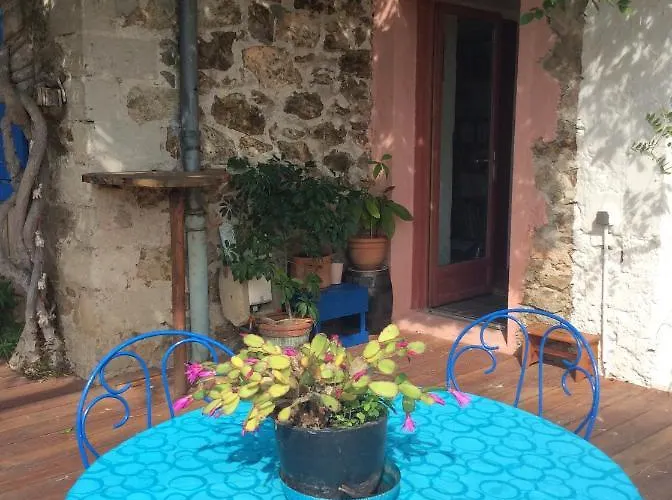 Les Muriers Alloggio in famiglia